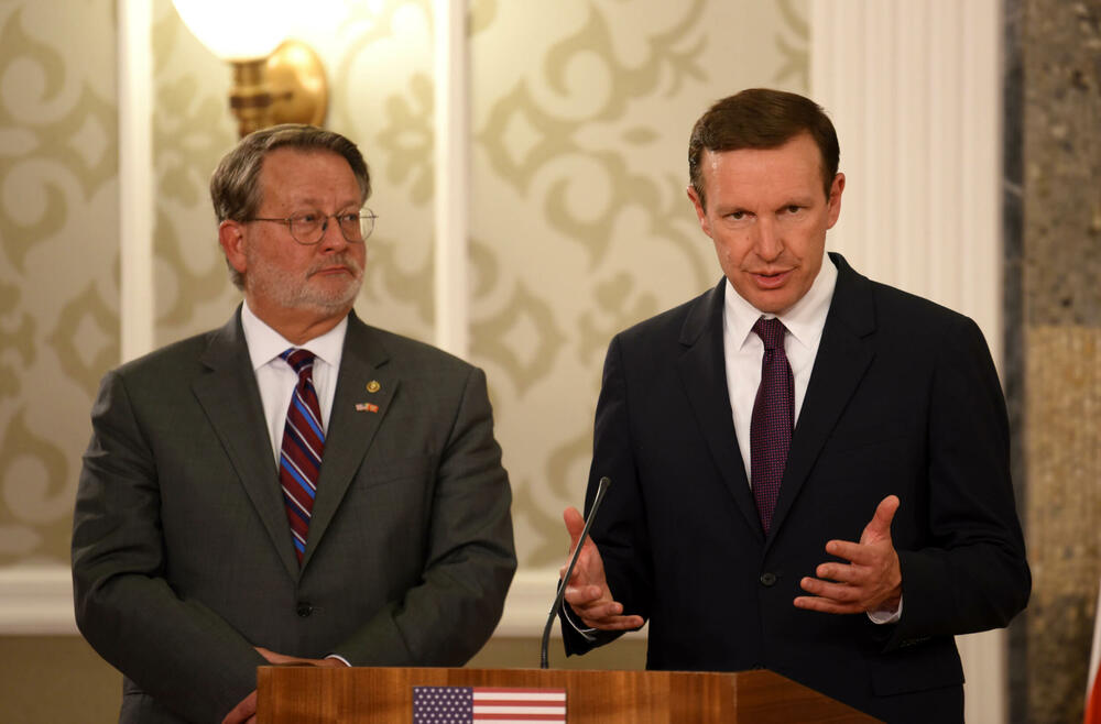 Milatović i američki senatori, Kris Marfi, Gari Piterson