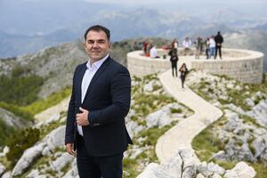 INTERVJU Nikola Đurašković: Ne nosimo breme kompromitovanih