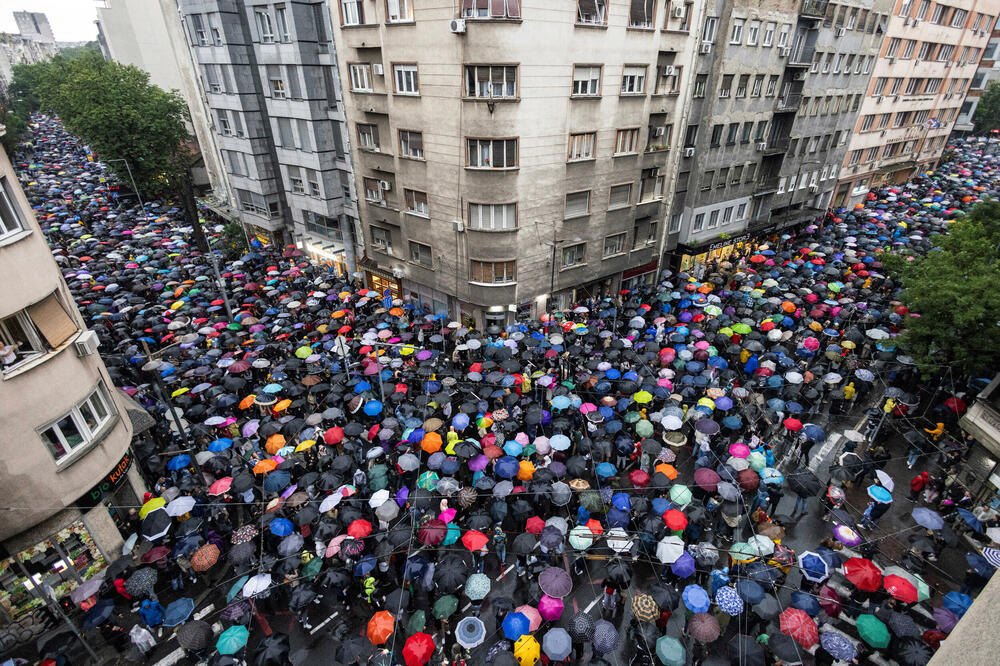Sa današnjeg protesta u Beogradu, Foto: Reuters