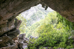 How an English adventurer saved himself from a cave in Montenegro:...