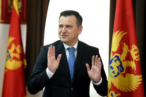 "Vojinović radio zakonito, i da nije, za to nijesu nadležni...