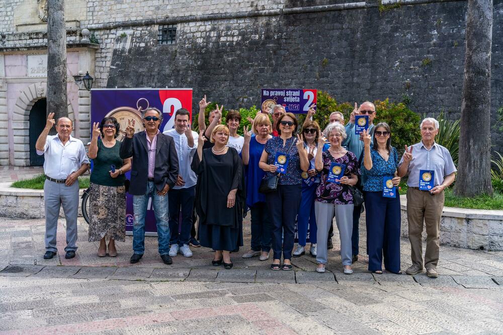 <p>"Postalo je jasno da je hrvatska zajednica neophodna kockica u crnogorskom mozaiku"</p>