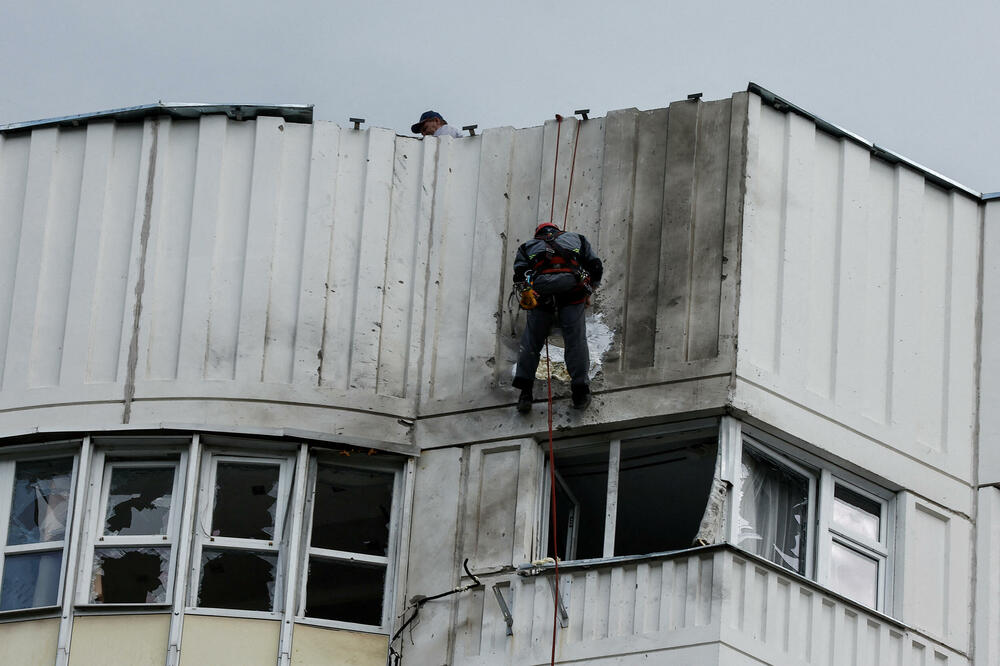 Oštećena višespratnica u Moskvi, Foto: Rojters