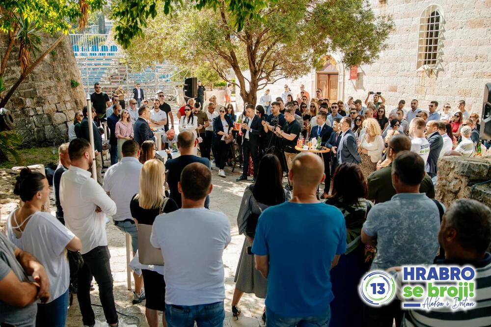 Dragan Krapović na predizbornom skupu u Budvi