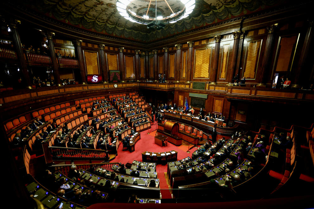 Italian senator reads AI-generated speech in parliament 'to stir debate'