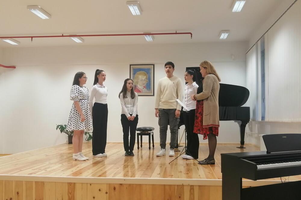 Sa proslave, Foto: Škola za osnovno muzičko obrazovanje Kolašin