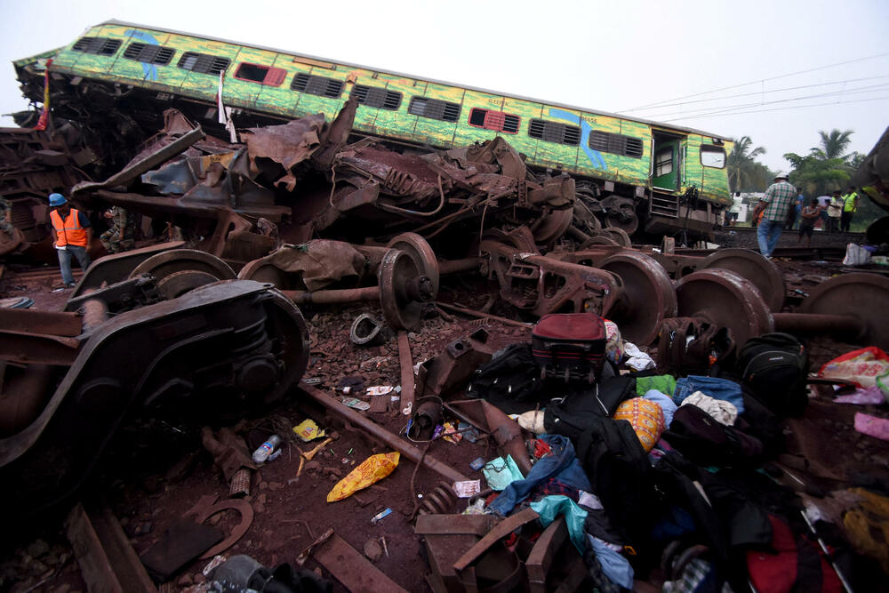 <p>Jučerašnja željeznička nesreća u Indiji najsmrtonosnija je u više od dvije decenije</p>