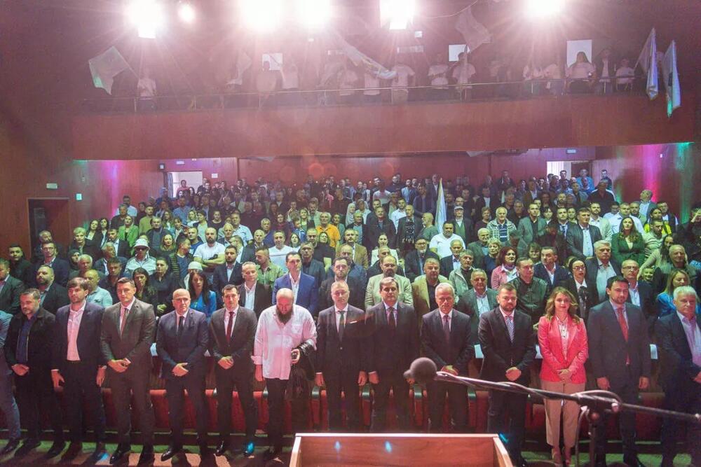 <p>"To ćemo postići samo ukoliko u njoj Muhamed i Marko imaju ista prava i ukoliko isto pripada njima u Crnoj Gori", kazao je lider Bošnjačke stranke</p>