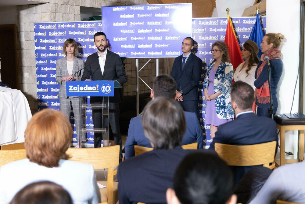 <p>Nosilac liste "Zajedno" kazao da Crnom Gorom ne mogu upravljati oni koji ne poštuju državne simbole</p>