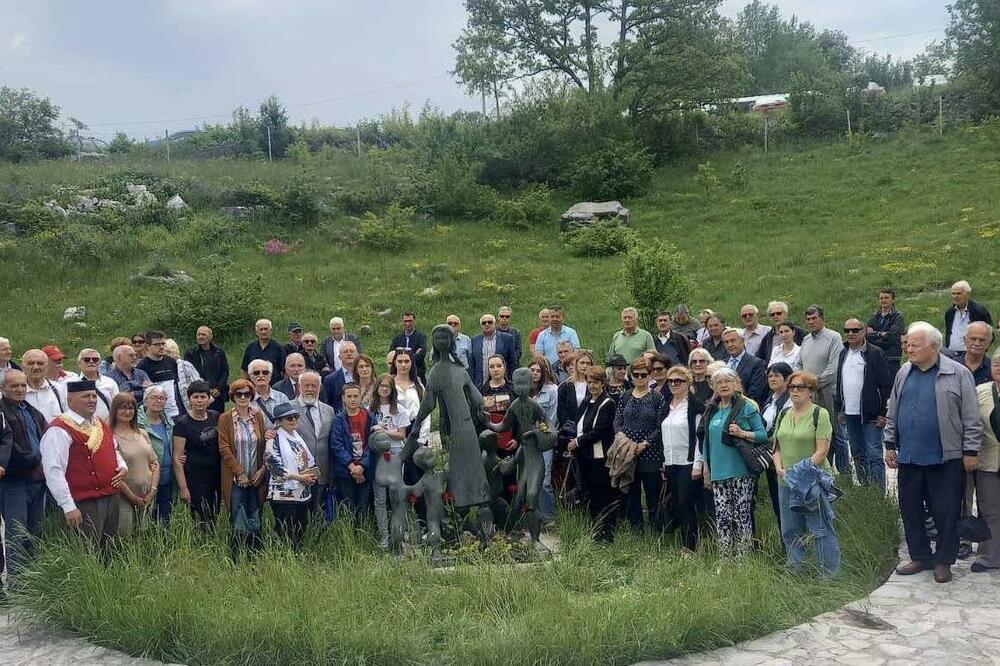 Sa akademije sjećanja "Suza na kamenu"., Foto: Andrija Nikolić