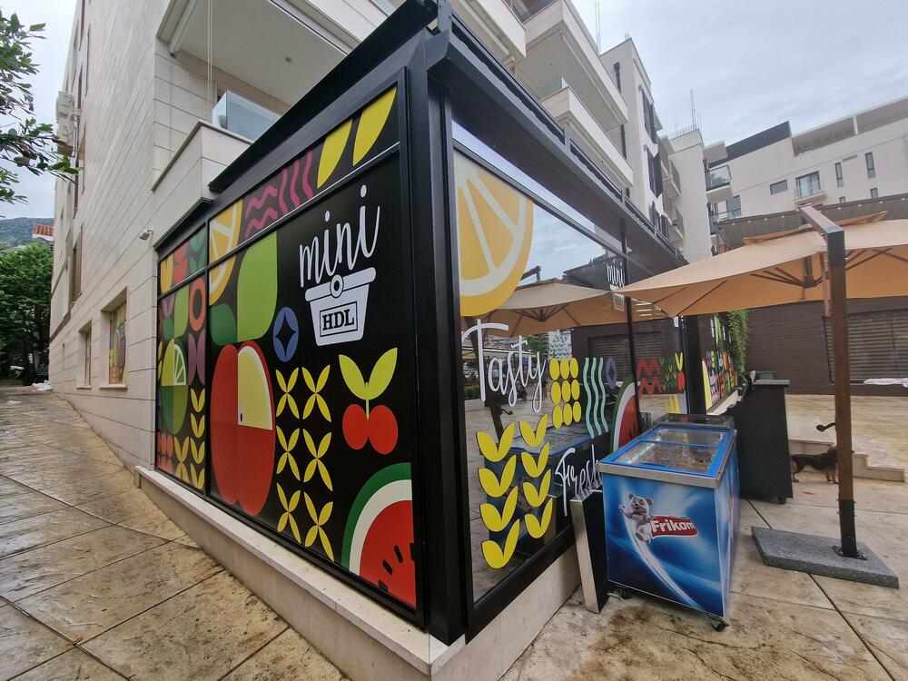 <p>Trgovinski lanac HDL otvorio je na samoj obali u Rafailovićima novi moderni format marketa - HDL Mini.</p>