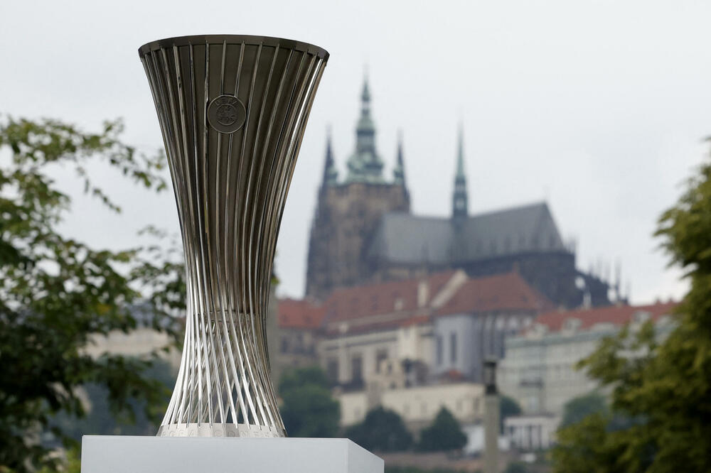 Ko će podići trofej u Pragu?, Foto: DAVID W CERNY