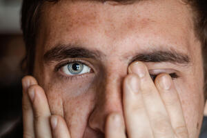 Problemi s očima? Šta je astenopija, kako se dobija i kako liječi