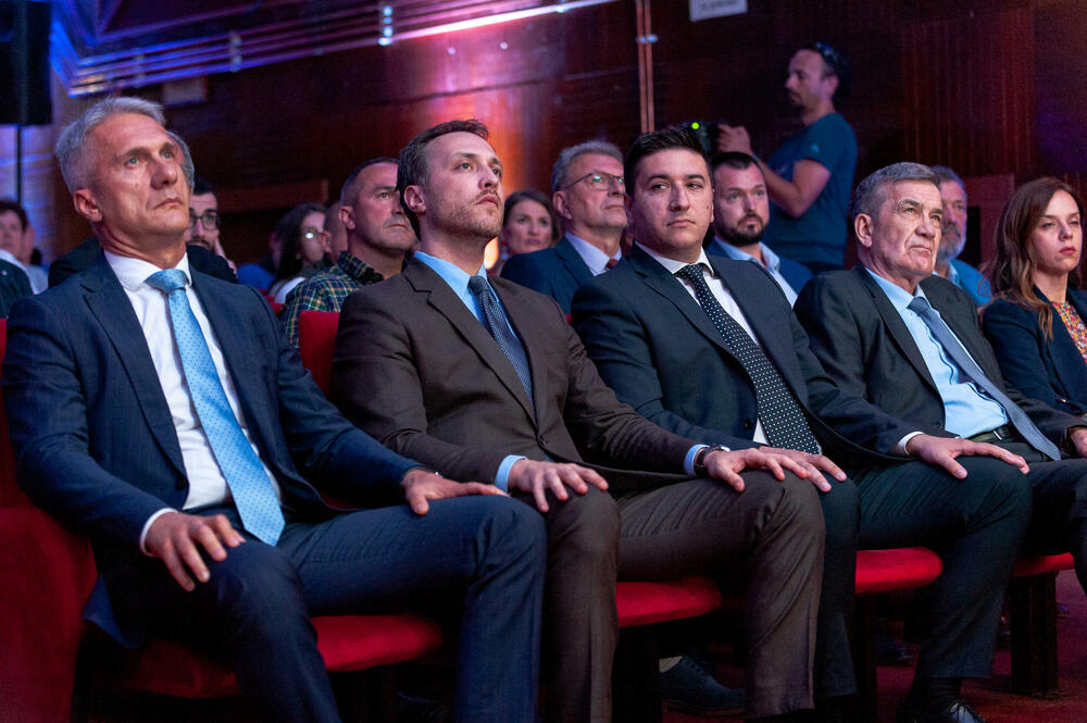 Narodna koalicija - Složno i tačka