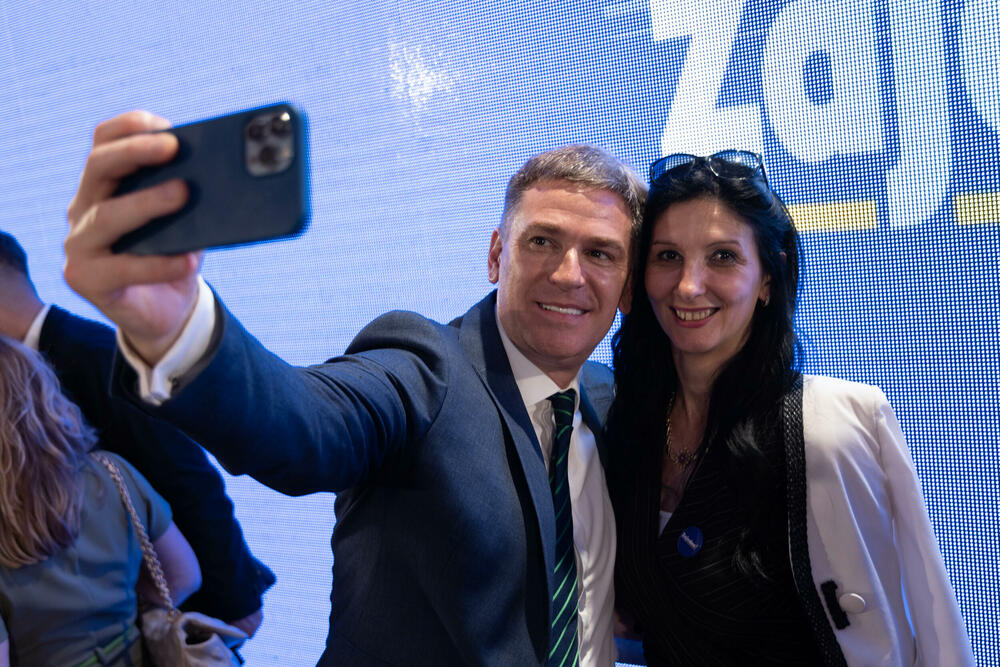 <p>“Uvjeren sam da su teška vremena za nama i da smo uspjeli u ove tri godine da sačuvamo temeljne crnogorske vrijednosti”, naveo je nosilac liste "Zajedno"</p>