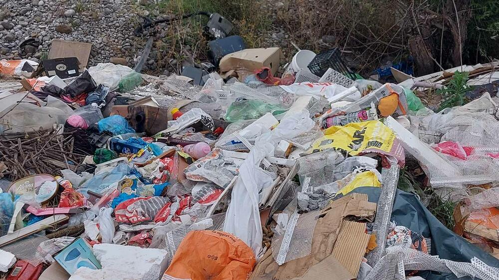 <p>"U Crnoj Gori, ekološkoj državi, nažalost, svijest o očuvanju životne sredine, a posebno rijeka i brojnih izvorišta je kod pojedinaca na izuzetno niskom nivou"</p>