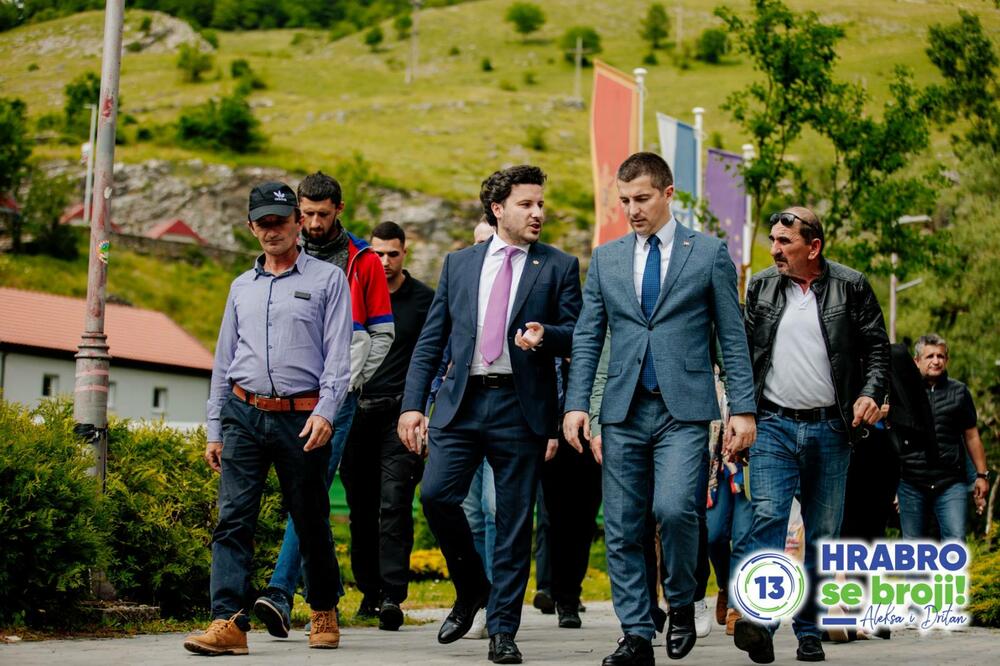 Abazović i Bečić u Šavniku, Foto: Aleksa i Dritan - Hrabro se broji