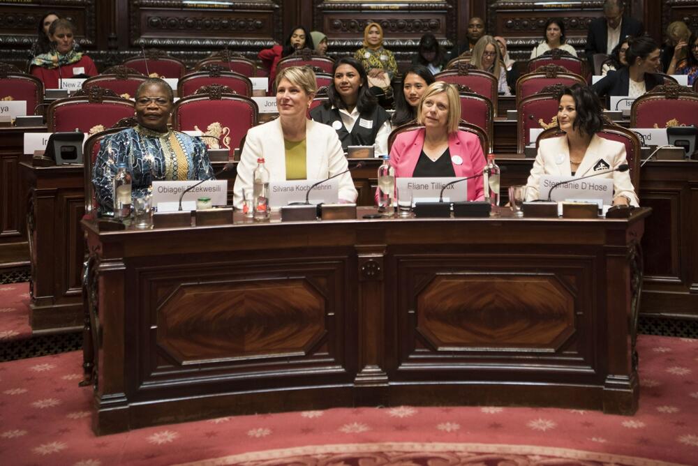 <p>Đurović je, govoreći na temu povećanja broja i uticaja žena u politici, istakla da u se Crnoj Gori, uprkos brojnim naporima koji se već decenijama ulažu u cilju stvaranja društva jednakih mogućnosti za sve, i dalje svjedoči snažnim rodno podijeljenim ulogama koje diktiraju patrijarhalni obrasci</p>