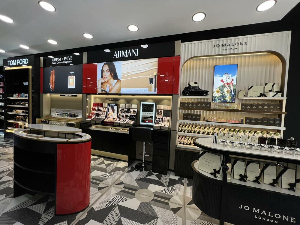 <p>U Bar-Kod Shop parfimeriji u Ul. Ivana Vujoševića u Podgorici otkrićete potpuno novi svijet mirisa, jer Vam sa ponosom predstavljamo ekskluzivne niche brendove!</p>