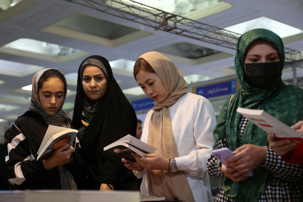 Iranke na međunarodnom sajmu knjiga u Teheranu