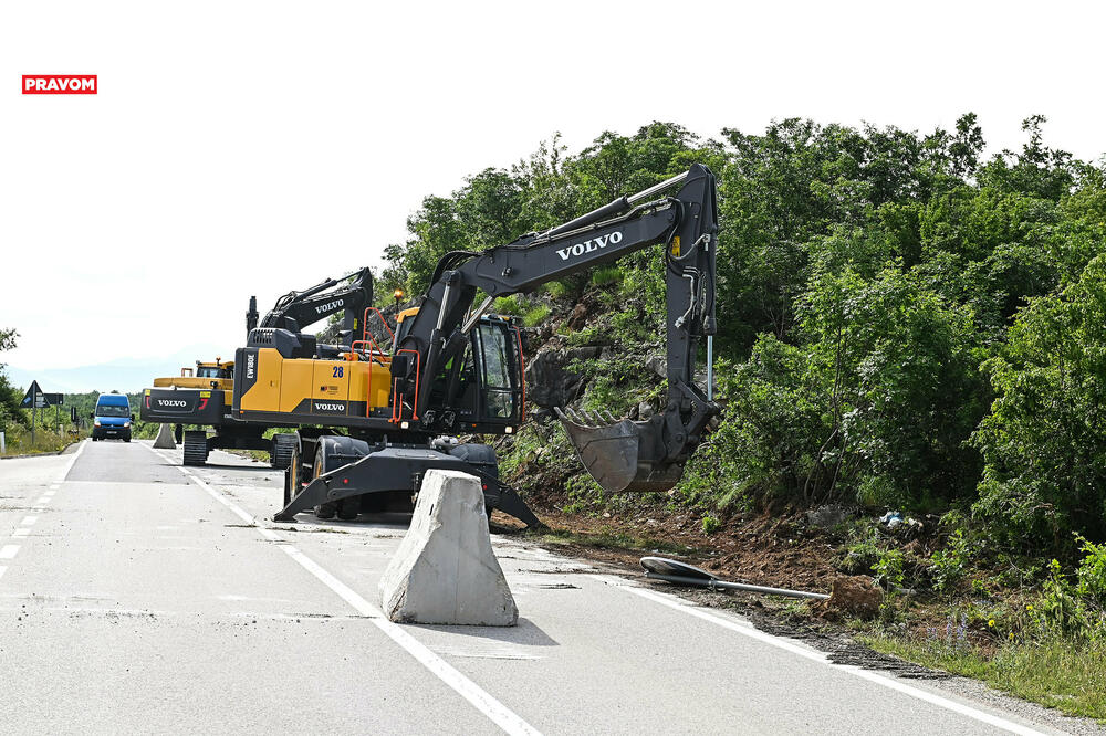 Na završetak će se čekati do ljeta naredne godine: Sa početka radova, Foto: gov.me