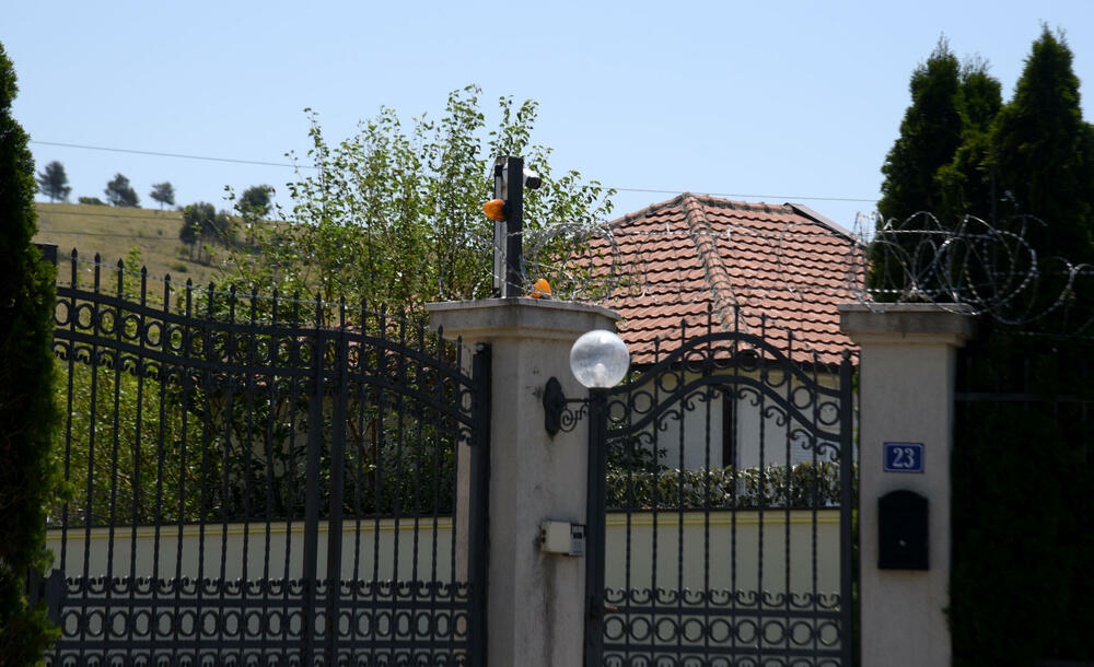 Građani tvrde da je Veljović nadzirao radove: Kuća u Dahni