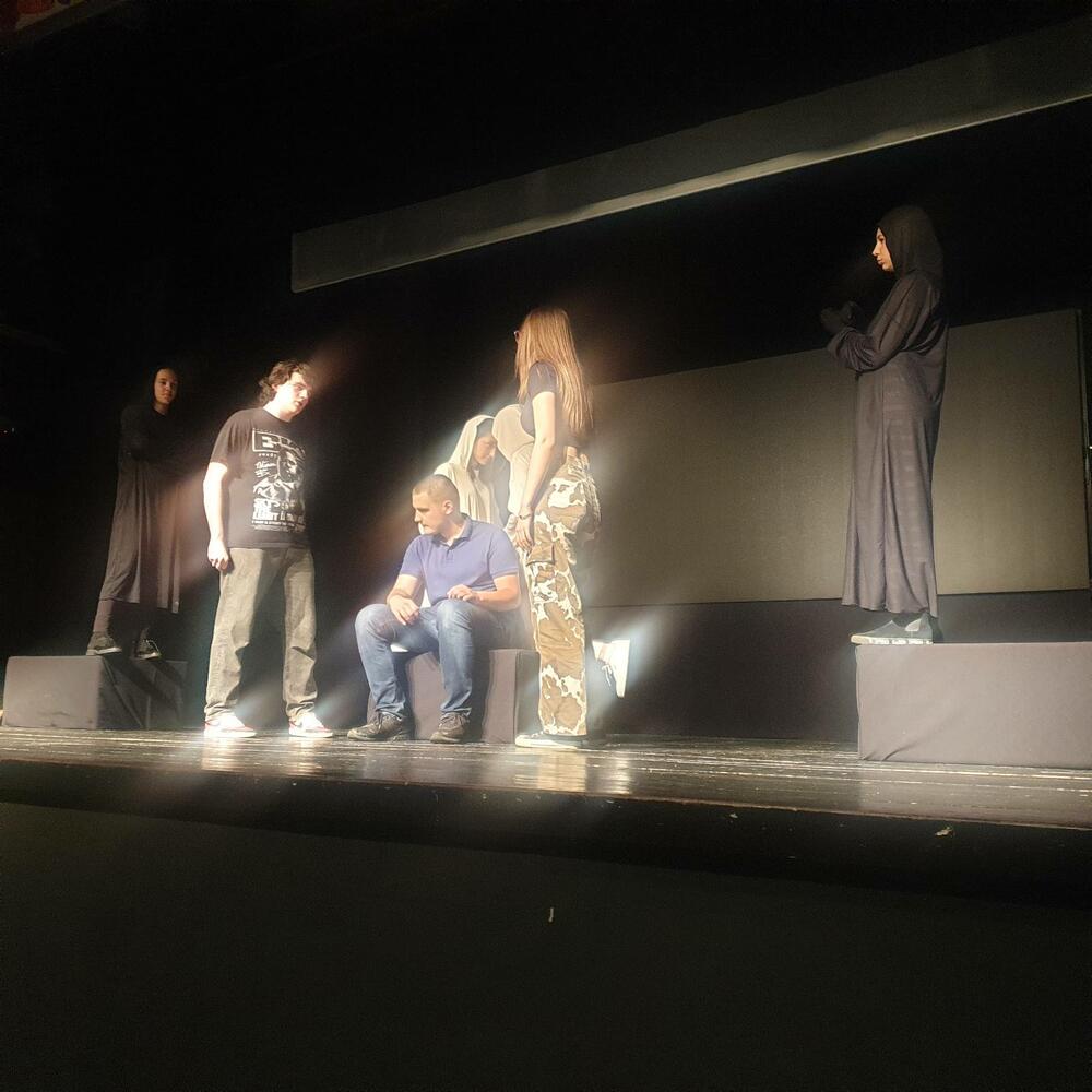 Detalj sa predstave 'Par godina za nas'