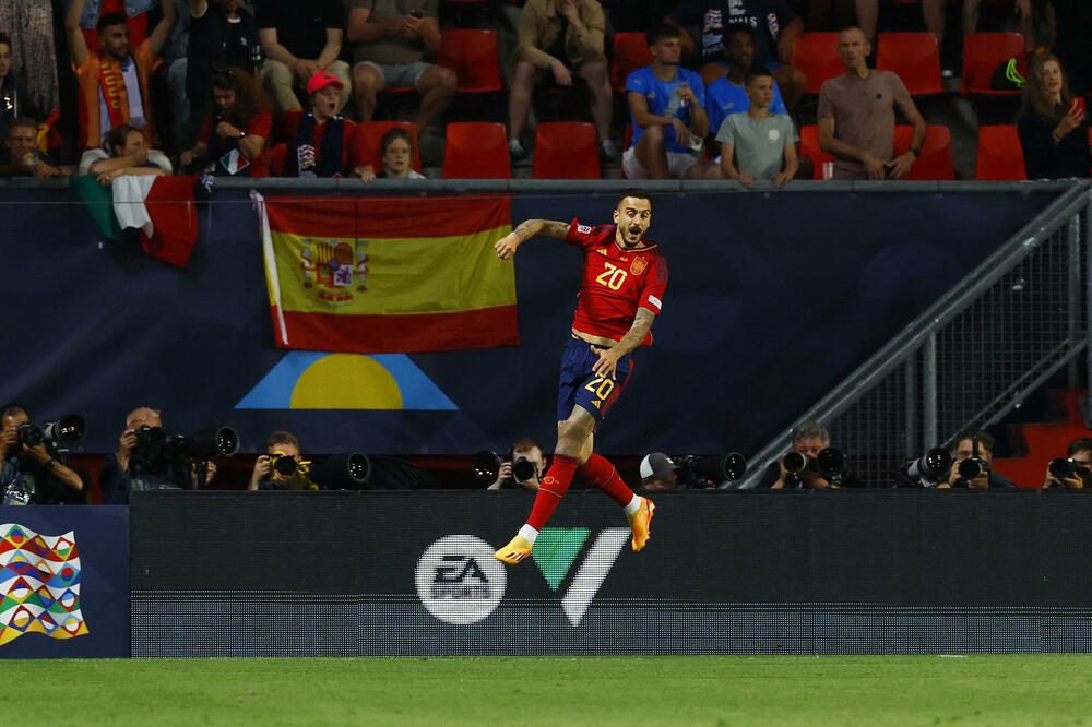 Hoselu slavi gol portiv Italije u polufinalu LN, Foto: Reuters