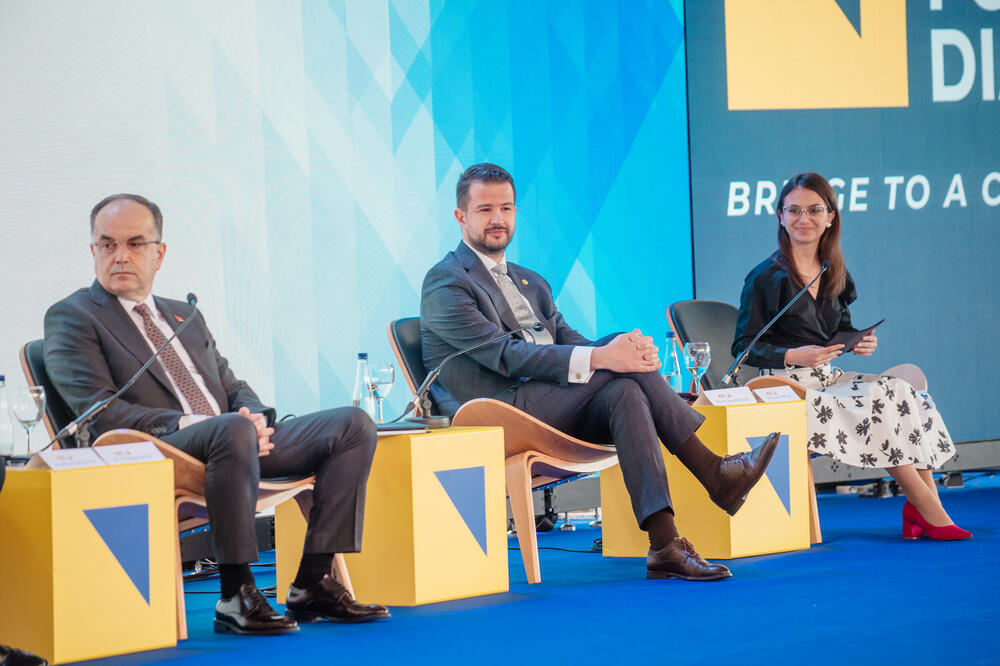 Sa panela Mir i demokratija nasuprot ratu i autokratiji", Foto: Služba za informisanje predsjednika Crne Gore