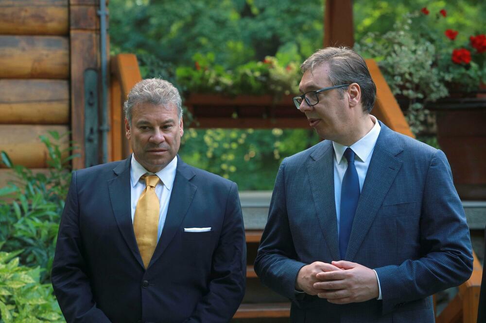 Eskobar i Vučić u Beogradu 6. juna, Foto: Beta