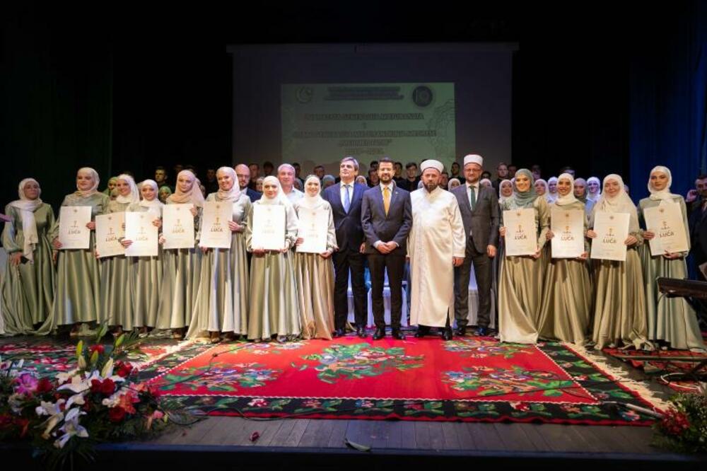 Milatović na svečanoj maturskoj akademiji Medrese "Mehmed Fatih", Foto: Predsjednik Crne Gore