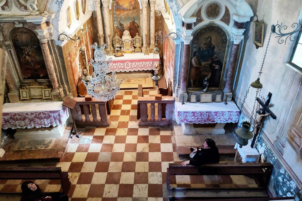 Unutrašnjost crkve Svetog Ilije, Foto: Siniša Luković