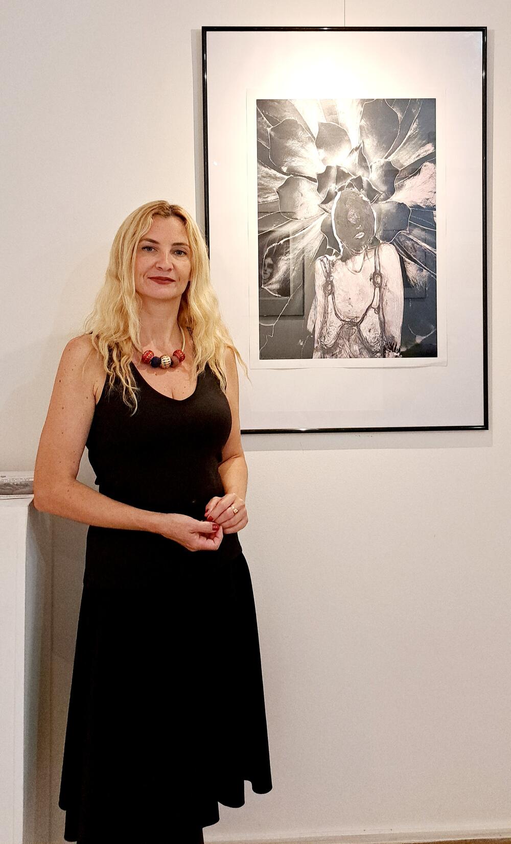 Meltem Uldes u Gradskoj galeriji u Kotoru