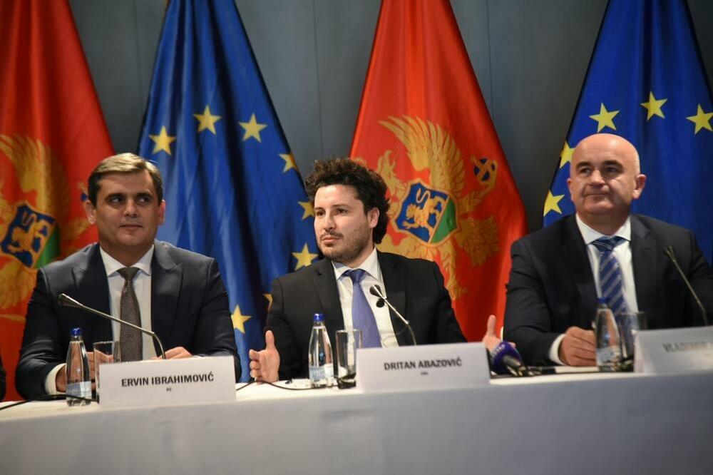 U Vladi ili u Skupštini: Ibrahimović, Abazović i Joković, Foto: Savo Prelević