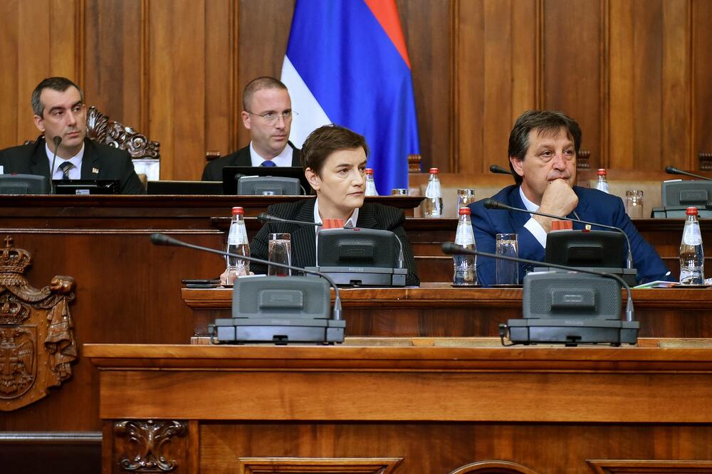 Predsjednica Vlade Srbije Ana Brnabić i Gašić u Skupštini Srbije, Foto: BETAPHOTO/VLADA SRBIJE/Pedja Vuckovic