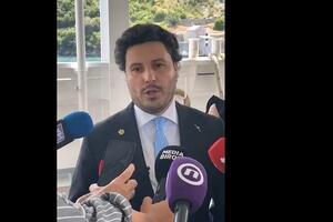 Abazović: Nemam ništa protiv da Demokrate same pregovaraju oko...