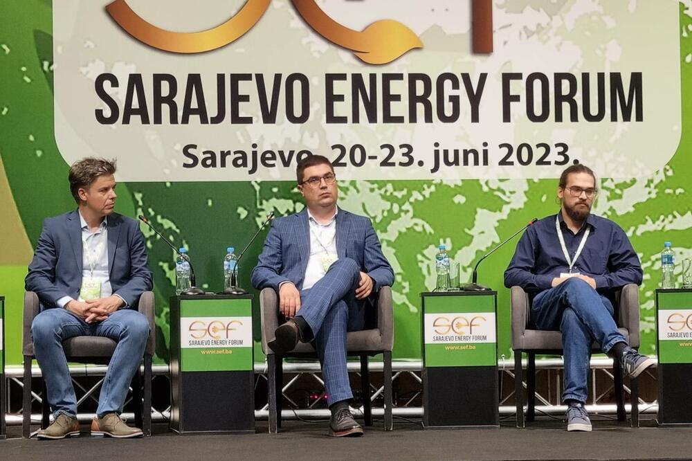 Rovčanin (u sredini), Foto: EPCG