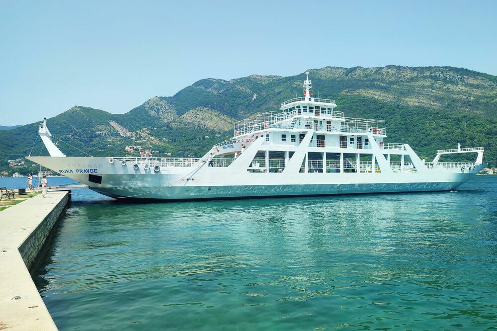 Trajekt "Ruka pravde", Foto: Siniša Luković