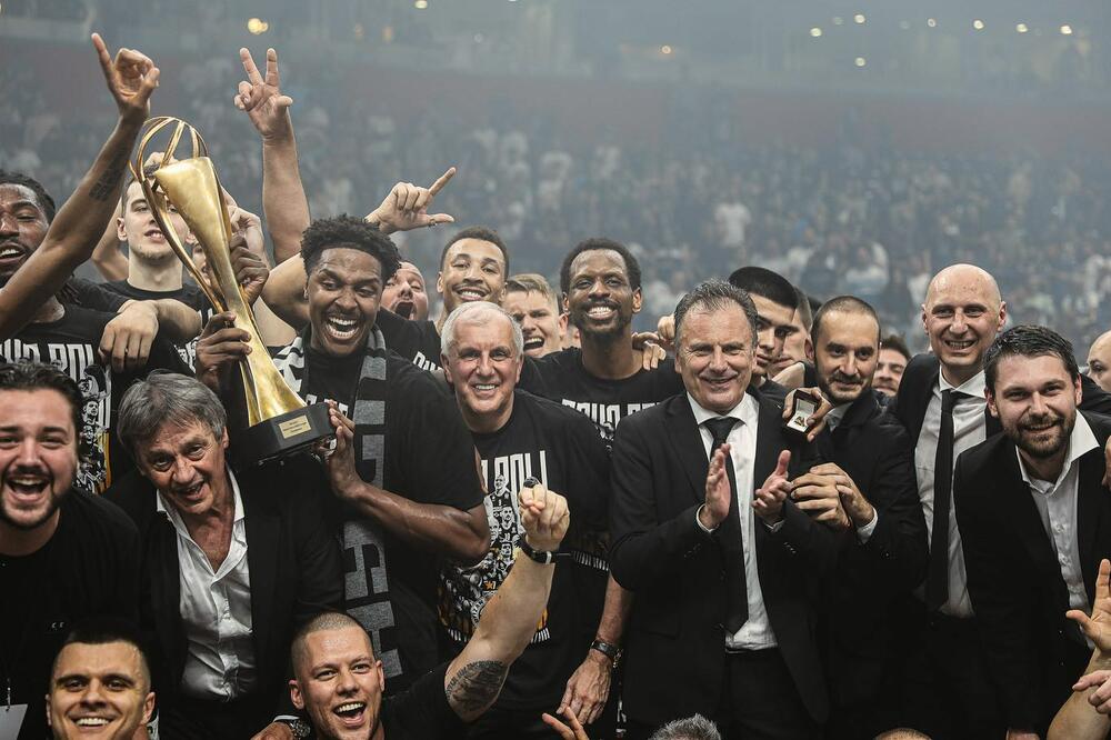 <p>Navijači su bili dodatni igrač – Partizan je stalno obarao rekorde po broju posjeta u beogradskoj "Štark areni"</p>