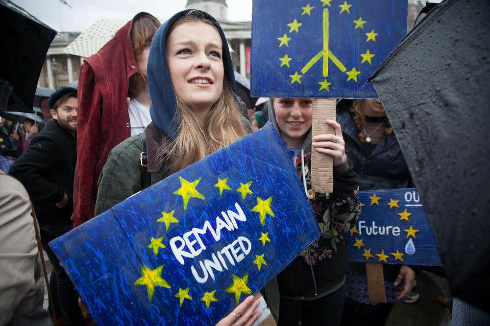 Građani na protestu protiv izlaska Velike Britanije iz EU, Foto: Shutterstock