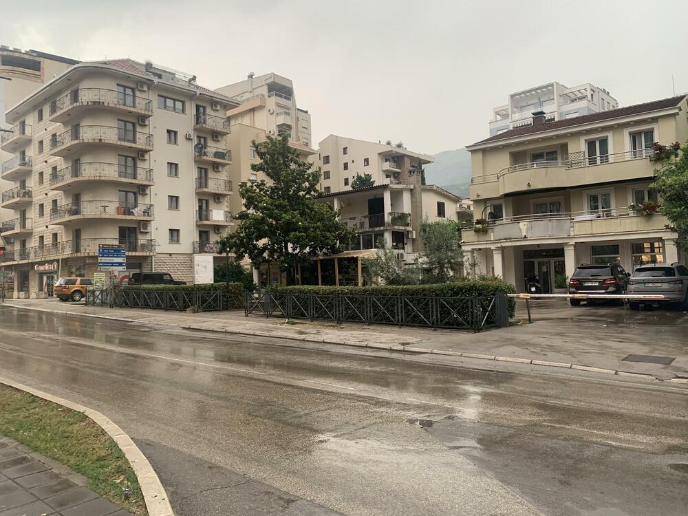 Kuće u vlasništvu Božovića