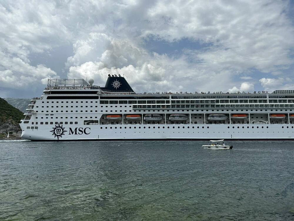 MSC Armonia
