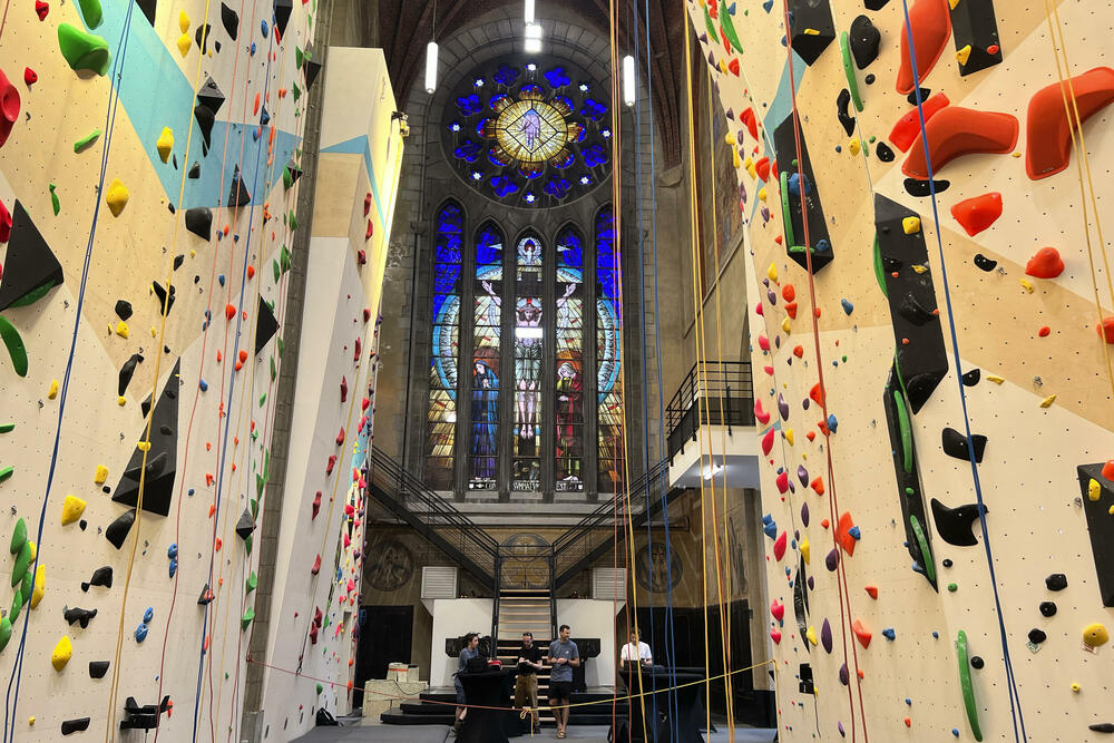 U crkvi Svetog Antoana u Briselu otvorena je sala za rekreativno penjanje