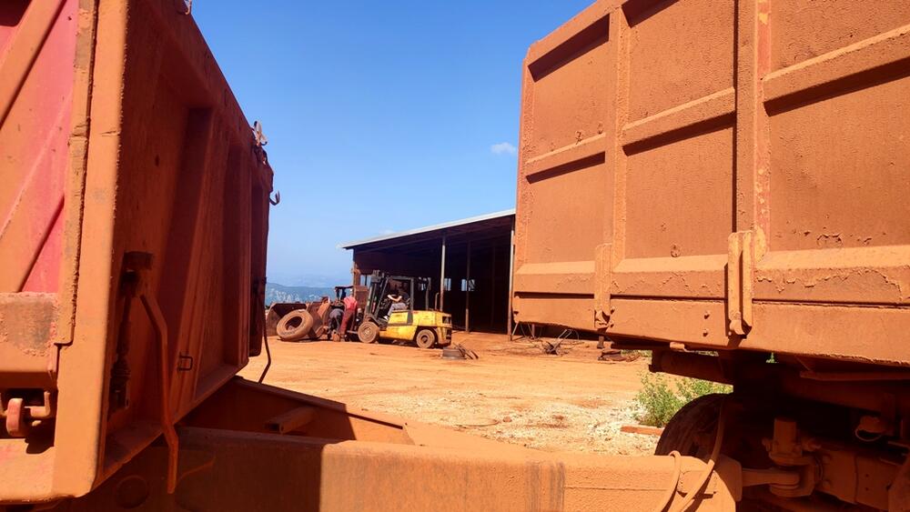 <p>Rudari su dva puta isplatu zarada tražili na 5.000 metara ispod zemlje, a nakon desetak godina novi početak i rad za firmu "Bumech" iz Poljske trajao je svega šest godina</p>