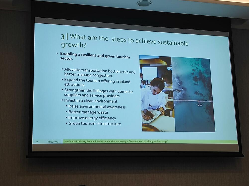 <p>"Ukoliko bi Crna Gora usvojila reforme i ubrzala rast za četiri ili pet odsto godišnje, predviđeni rok bi se mogao skratiti a dohodak građana bi došao na nivo EU za 15 godina", kazao je ekonomista Svjetske banke Milan Lakićević</p>