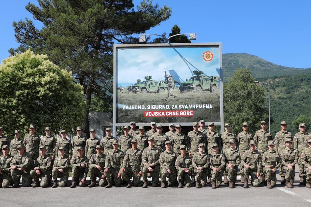 Učesnici vojnog kampa u danilovgradskoj kasarni, Foto: Ministarstvo odbrane