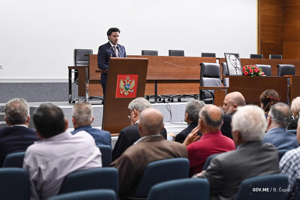 Abazović govori na komemorativnoj sjednici, Foto: Ministarstvo vanjskih poslova