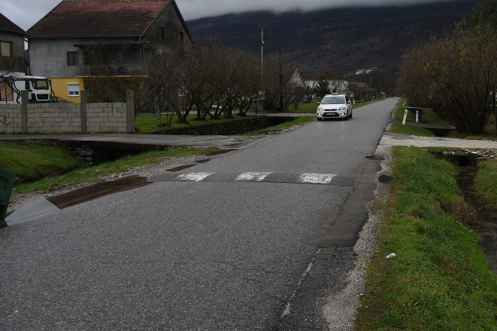 Dio puta od Danilovgrada prema Čevu, Foto: Luka Zekovic