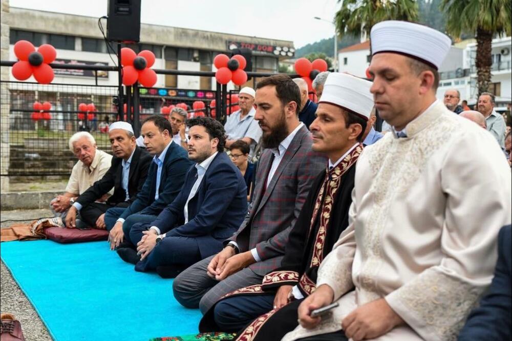 Foto: Facebook/Dritan Abazović