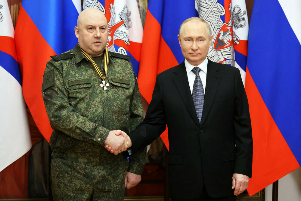 Surovikin i Putin u vojnom sjedištu u Rostovu 31. decembra 2022. 
